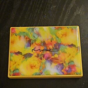MAC Colorful Floral Palette